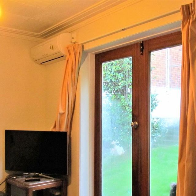 Charming Home in North Dunedin! - Photo 1