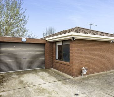 Stylish Modern Living in a Prime Braybrook Location - Photo 6