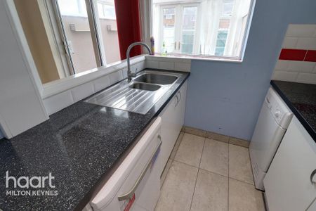3 bedroom terraced house to rent - Photo 5