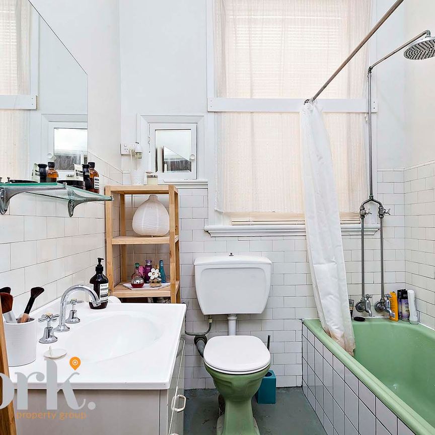 2/79 Allen Street, Leichhardt NSW 2040 - House For Rent | Domain - Photo 1