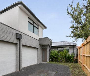 A great layout for everyday living - Photo 6