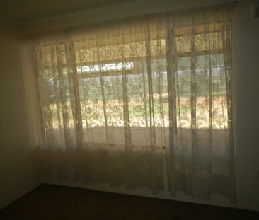 4 BEDROOM, 1 BATHROOM HOUSE IN SADADEEN WITH LOTS OF FAMILY FRIENDL... - Photo 2