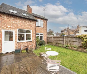 Available unfurnished from 10/11/2025 - Photo 5