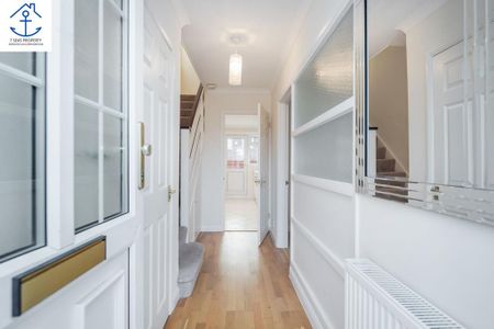 3 bedroom semi-detached house to rent - Photo 3