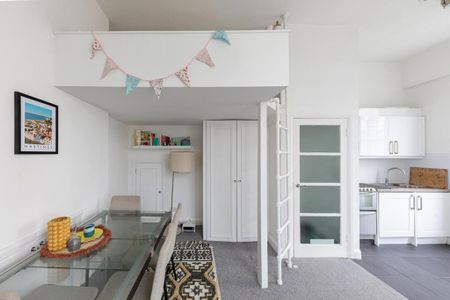 Studio to rent - Photo 4