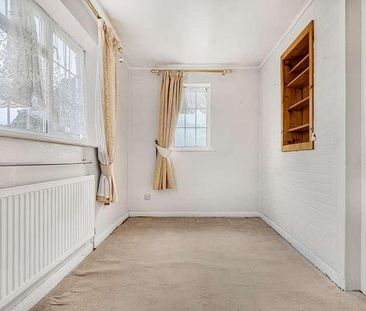 Jordans Close, Stanwell, Staines-upon-thames, TW19 - Photo 5