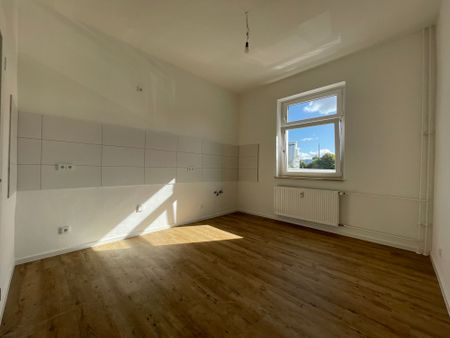 *Altbauwohnung*Erstbezug nach Sanierung*Tageslichtbad* - Photo 3