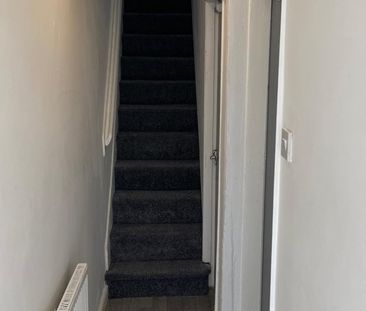 Room in a Shared House, Sladefield Road, B8 - Photo 3