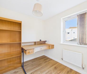 4 bedroom terraced house to rent - Photo 6