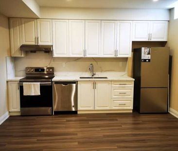 For Lease - 111 Mitchell Place, Newmarket, Ontario - Photo 2