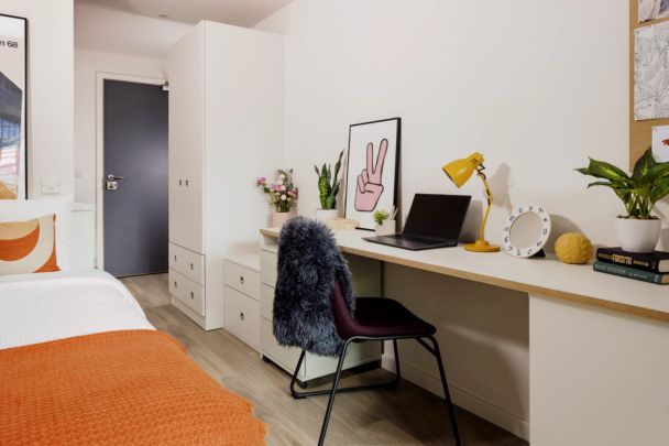 WHEELCHAIR ACCESSIBLE STUDIO - Photo 1