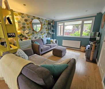 3 bedroom terraced house to rent - Photo 2