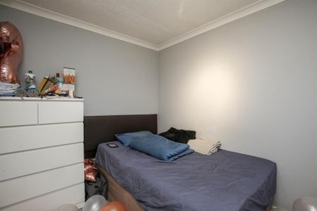 5 bedroom terraced house to rent - Photo 4