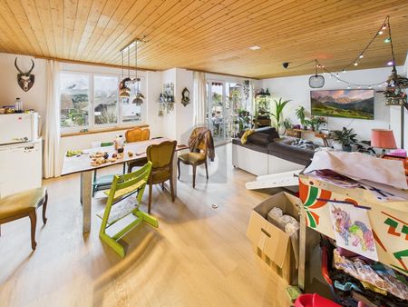 GENEROUS AND WELL-CONNECTED - Foto 4