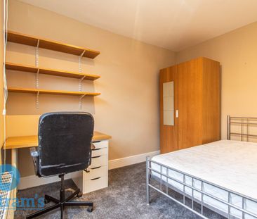 5 bed Semi-Detached House for Rent - Photo 3