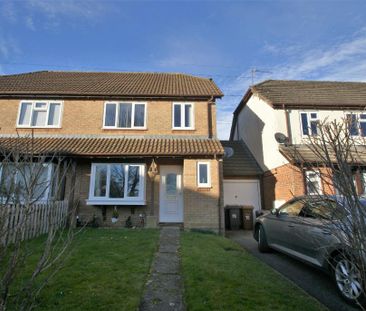 3 bedroom semi-detached house to rent - Photo 2