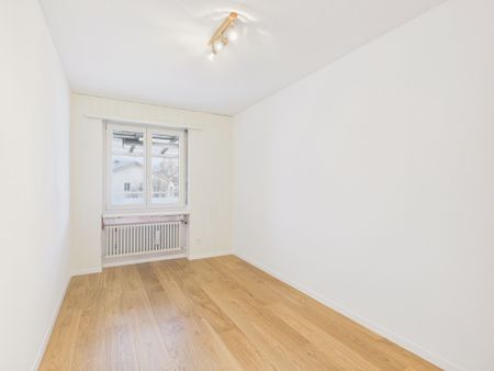 Renovated 4.5-room apartment in idyllic Wila, canton ZH - Photo 5