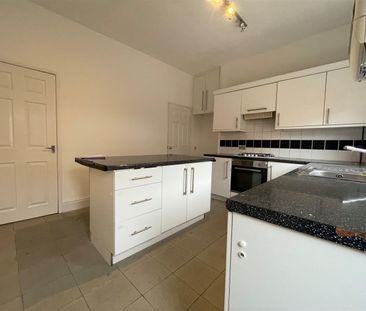 Wellington Road, Swinton, Manchester - Photo 6