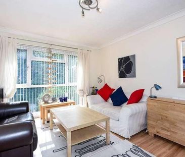 Kaybridge Close, High Wycombe, HP13 - Photo 2