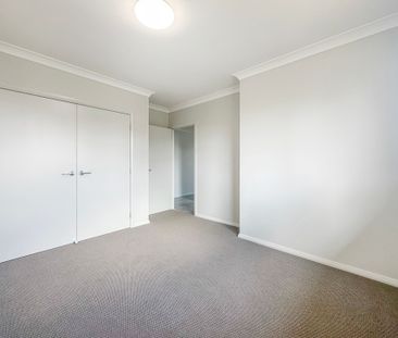 Spacious Family Home - Photo 5