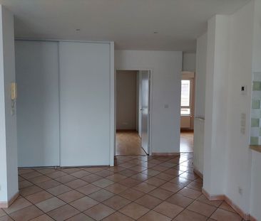 Location Appartement 3 pièces 75m² - Photo 6