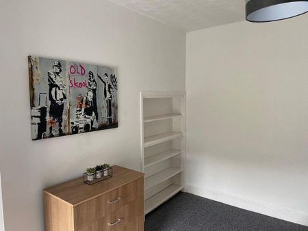 1 bedroom flat to rent - Photo 3