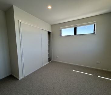 527 Hereford Street, Linwood - Photo 5