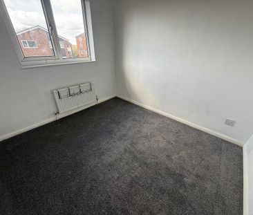 3 bedroom maisonette to rent - Photo 1