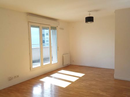 Location Appartement 4 pièces 85 m2 à Aubervilliers - Photo 3