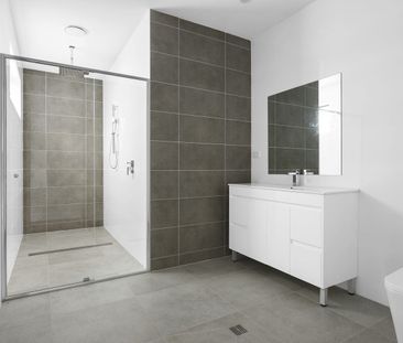 Spacious Family Home in a Quiet Cul-de-Sac - Photo 1