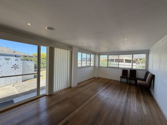 3 Bedroom Family Home in Clarinda - Photo 1