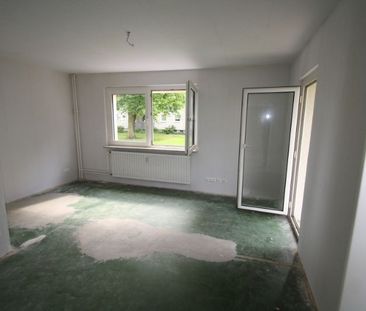 Schöne 3,5 Raumwohnung mit Balkon! alleinerziehend mit Kind? - Photo 1