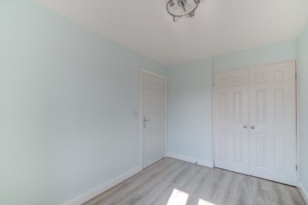 2 bed apartment to rent in Rea Road, Northfield, B31 - Photo 3