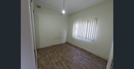 3 bedrooms Fibro house - Photo 2