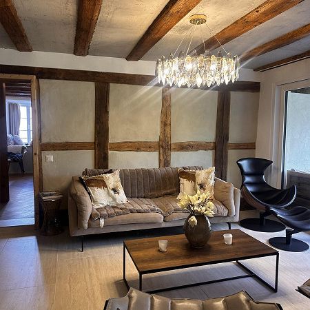 Stilvolle 4.5 Zimmerwohnung mit Charme und Garten in Dällikon - Foto 1