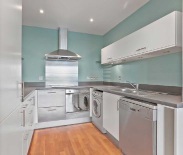 Price £2,275 pcm - Available 01/12/2025 - Unfurnished - Photo 2