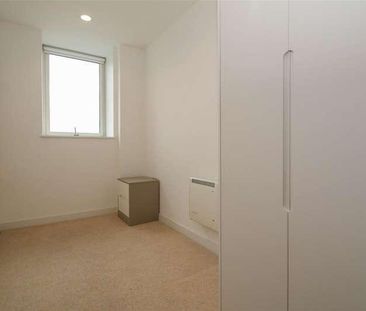 The Heart, Mediacityuk, Salford, M50 - Photo 4