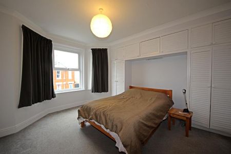 4 bedroom detached house to rent - Photo 3