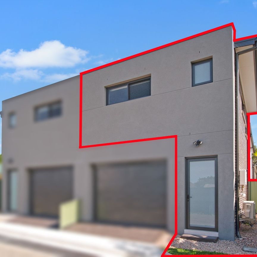 LOW MAINTENANCE FLAT - Photo 1