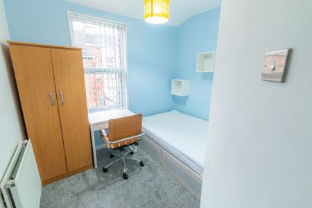 Adelaide Road, Kensington, Liverpool. - Photo 3