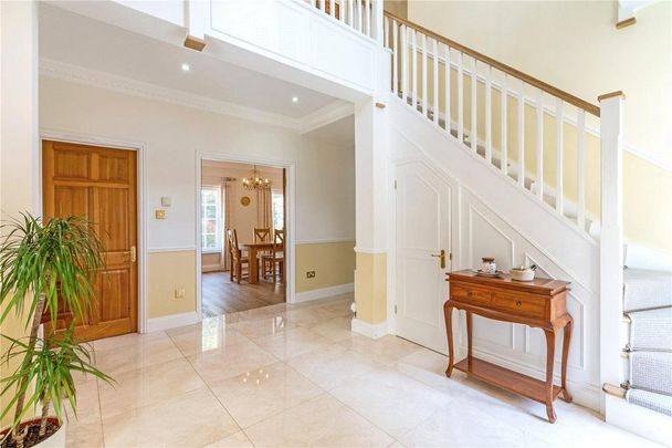 5 bedroom detached house to rent - Photo 1