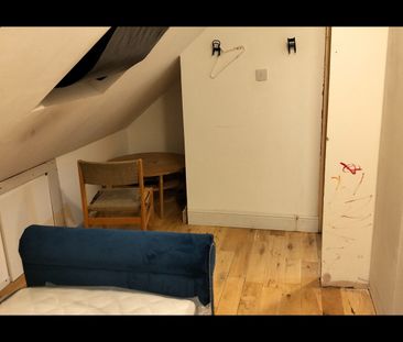 Room in a Shared House, Grenaby Avenue, CR0 - Photo 1