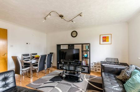 Harrier Way, Beckton, E6 - Photo 5