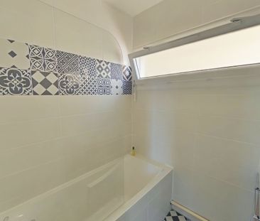 Location Appartement 2 pièces Meublé 35m² ROMANS SUR ISERE 26100 - Photo 5