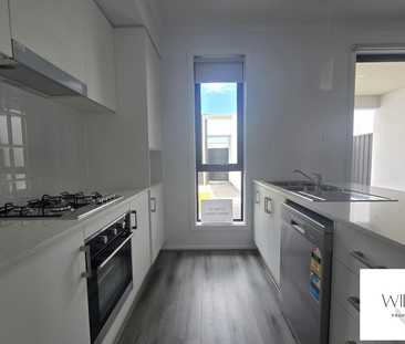 Brand-new, stylish, and perfectly located! - Photo 5