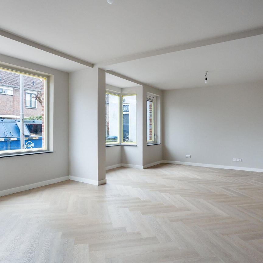 Stationsweg, 110, 2182BD, Hillegom - Photo 1