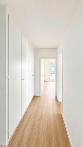 Stilvoll sanierte 3 Zi-Wohnung mit zwei Balkonen - Photo 2