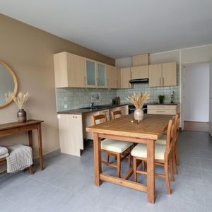 1ER MAI / T2- 54 m2- PARKING-LOGGIA-CHAUFFAGE INCLUS - Photo 2