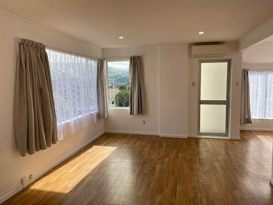 2 Jarvie Grove, Churton Park - Photo 1