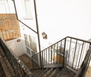 Severn Grove, Cardiff, CF11 - Photo 6